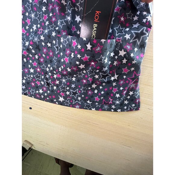 Koi Basics Women size 3X Top V-Neck star scrubs New with tags - Picture 4 of 8